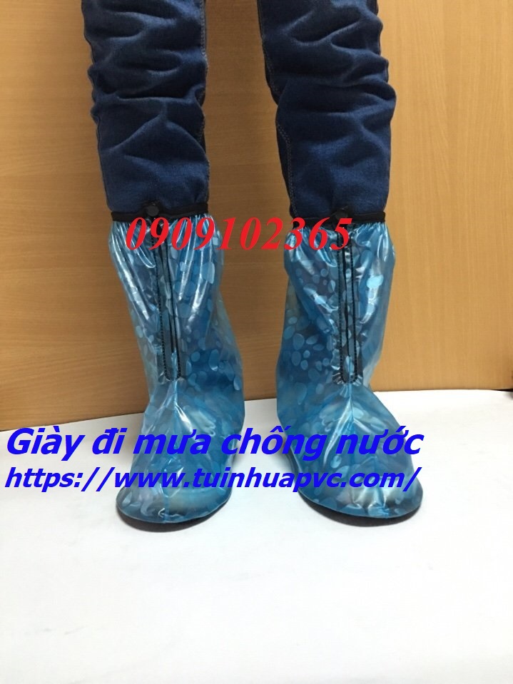 Giày đi mưa